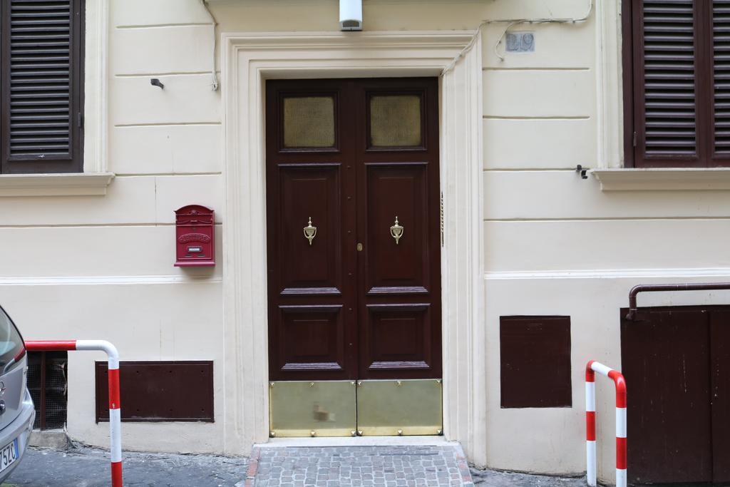 Gianicolo'S Hill Suite Apartment Rome Exterior photo